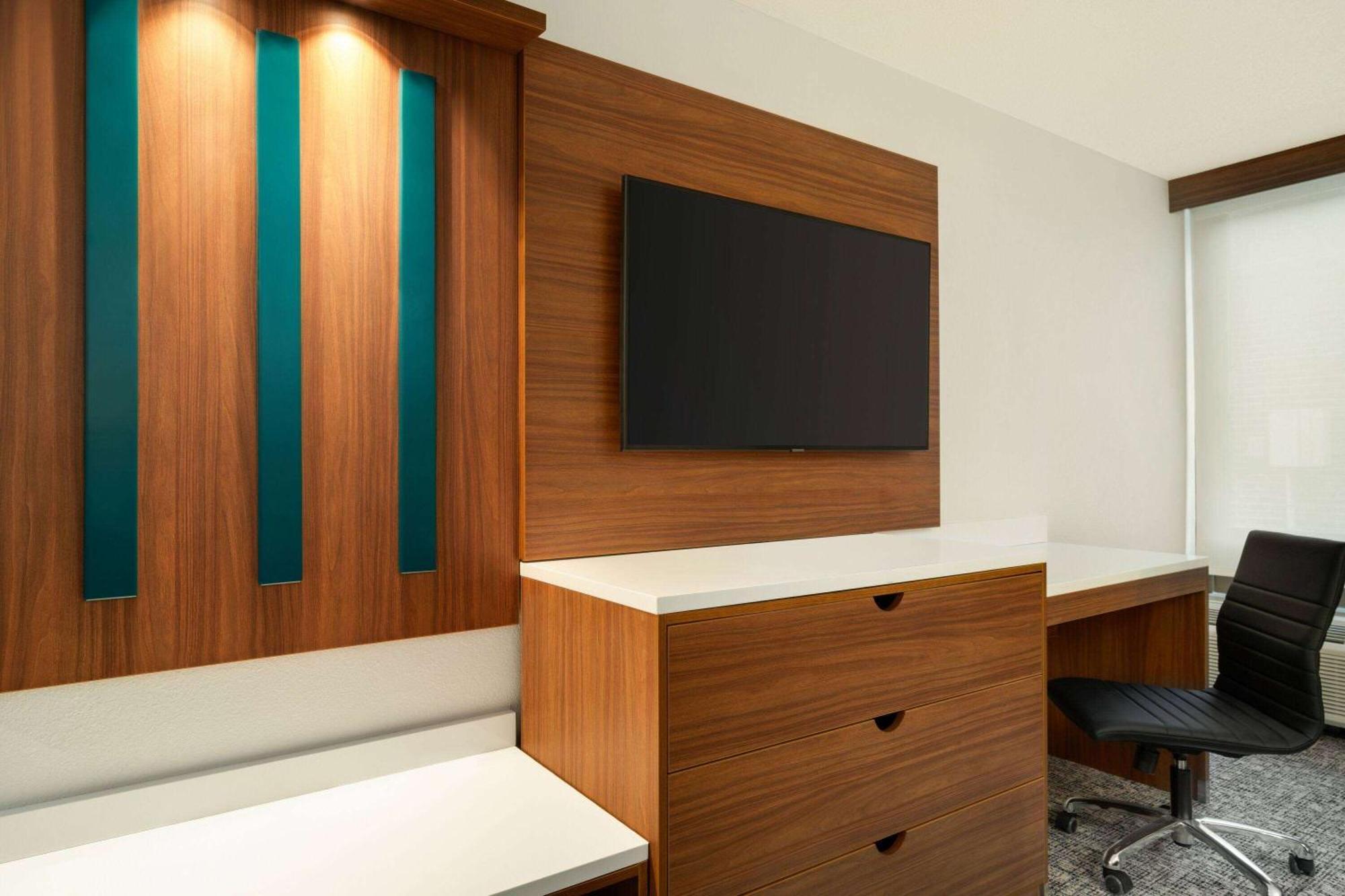 Hotel Wingate By Wyndham 2*